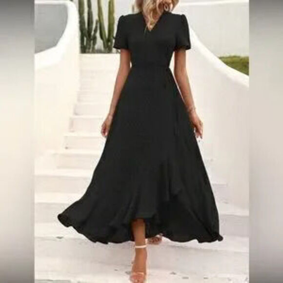 Dresses & Skirts - Elegant Black Wrap Dress